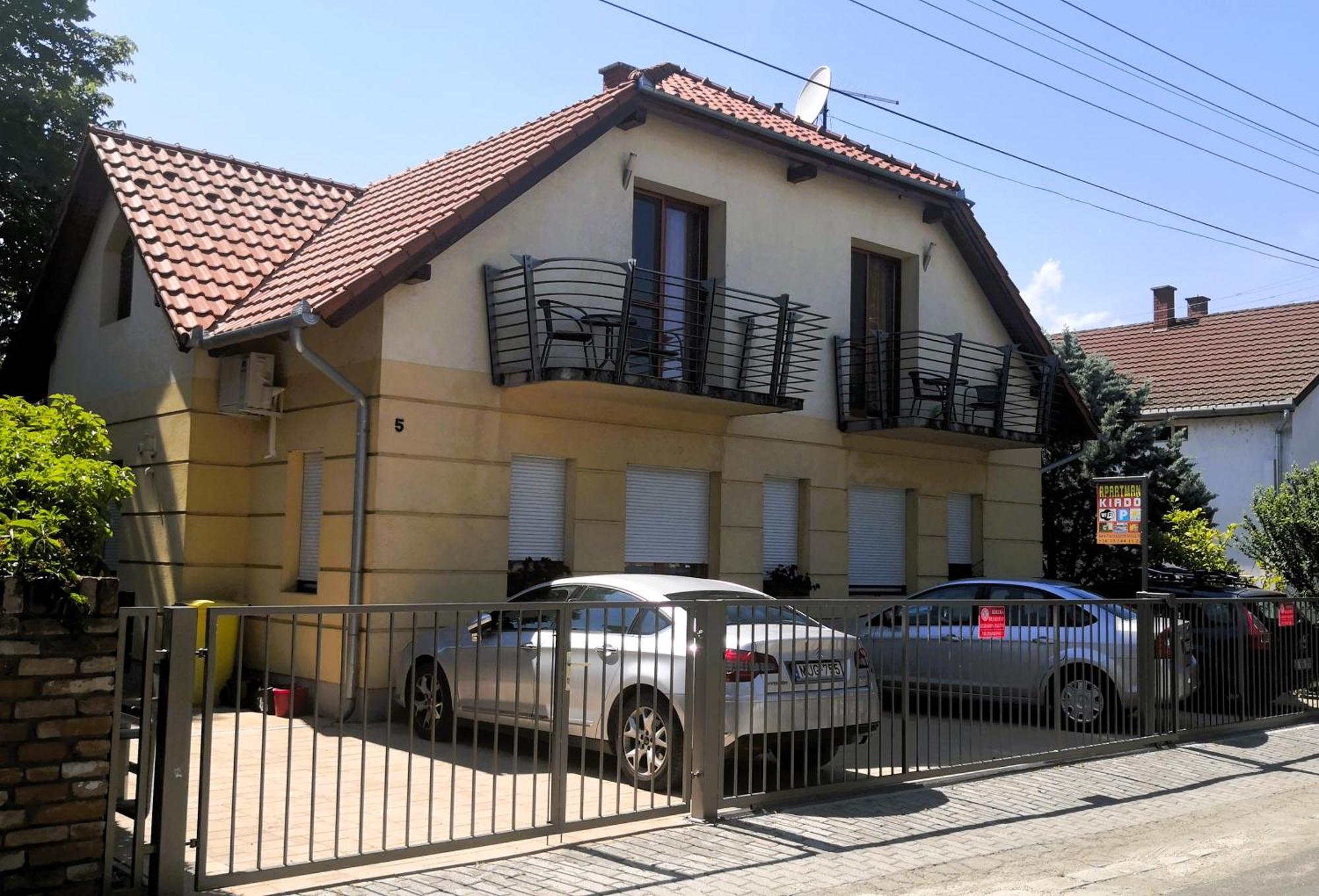 Apartmán Frank Apartmanház Balatonboglár Exteriér fotografie